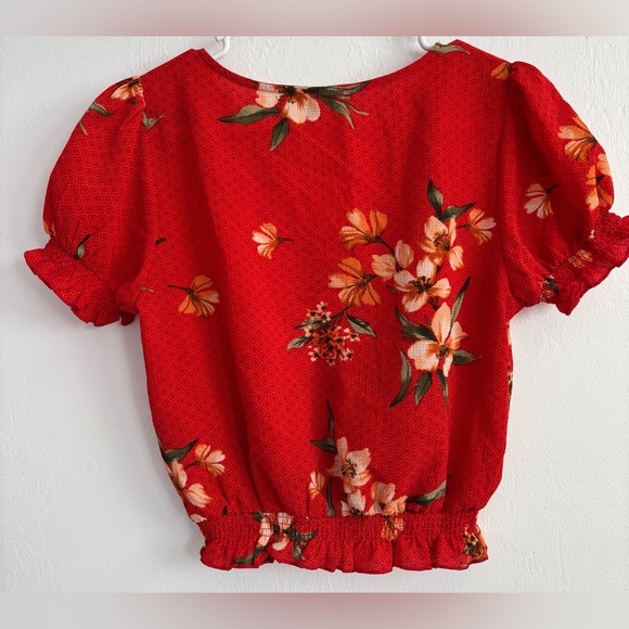 One Clothing Junior’s Blouse Red Floral Snap Closure Size Smalll - Picture 6 of 10